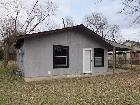 109 Shawnee St, Henderson, TX 75654