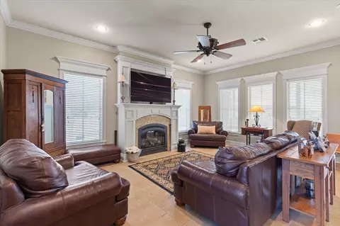 2108 Mcdade Pl, Longview, TX 75605 photo 6
