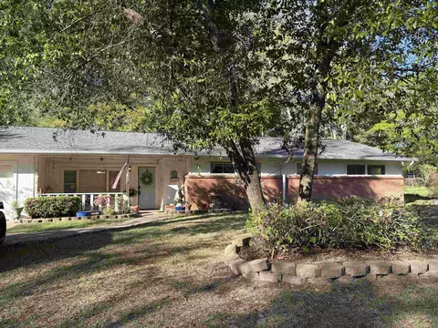 3605 Indian Springs Rd, Marshall, TX 75672