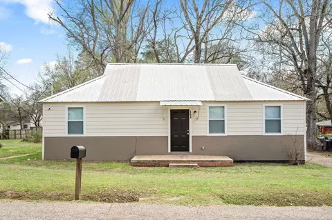 504 W Meredith St, Marshall, TX 75670