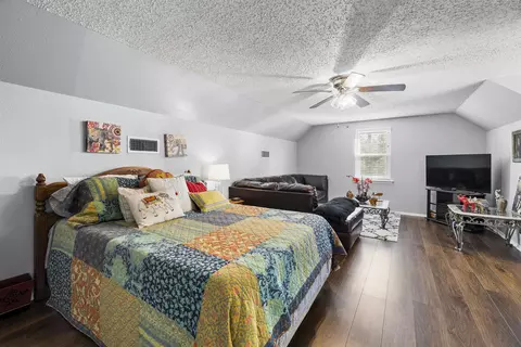 Bedroom - 4 Spring Valley Cir, Longview, TX 75605 photo 2 of 3