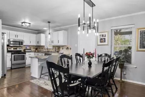 Dining - 4 Spring Valley Cir, Longview, TX 75605 photo 1 of 2