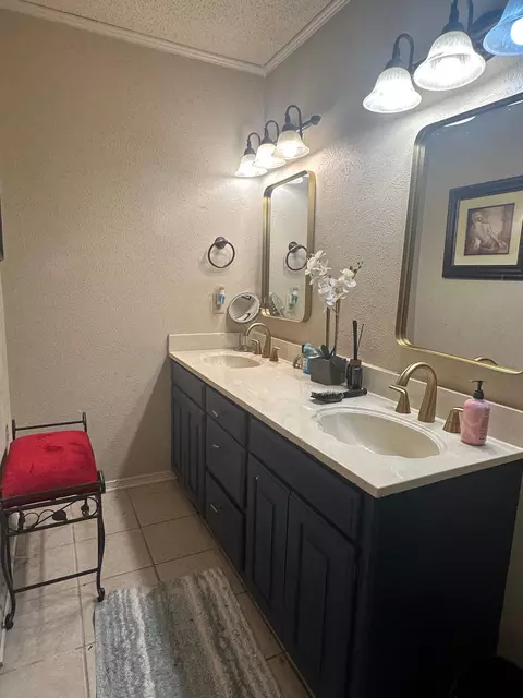 1703 Sha, Longview, TX 75605 photo 13
