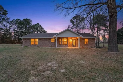433 English Ln, Longview, TX 75605