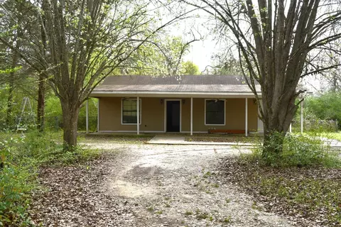 330 Oak Grv, Waskom, TX 75692
