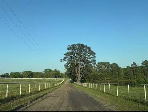 5749 Fm 2879, Longview, TX 75650