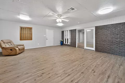 Living - 307 E Fairlane Dr, Longview, TX 75604 photo 6 of 7