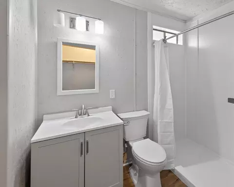 Bath - 307 E Fairlane Dr, Longview, TX 75604 photo 5 of 5