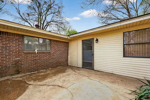 Exterior - 307 E Fairlane Dr, Longview, TX 75604 photo 3 of 7