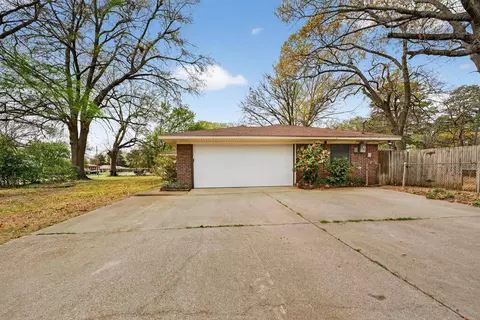 Exterior - 307 E Fairlane Dr, Longview, TX 75604 photo 6 of 7