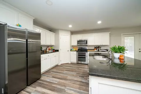 Kitchen - 298 Coppedge Smith Rd, Harleton, TX 75651 photo 3 of 4