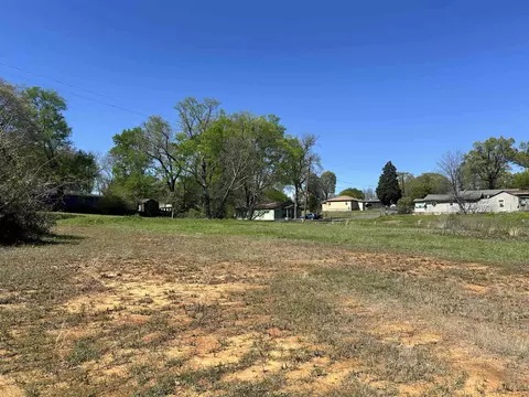 2405 Hynson Springs Rd, Marshall, TX 75670