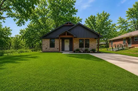 405 S Short St, Troup, TX 75789