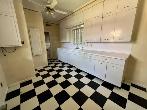 Kitchen - 524 E Young, Longview, TX 75602 photo 8 of 8