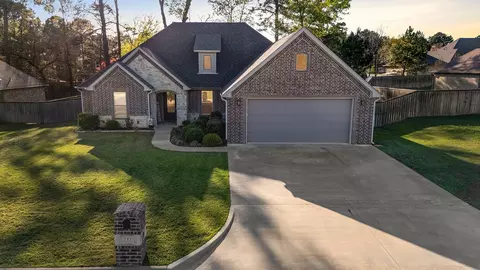 212 Saddle Brk, Hallsville, TX 75650