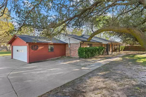 1818 Us Hwy 79, Carthage, TX 75633