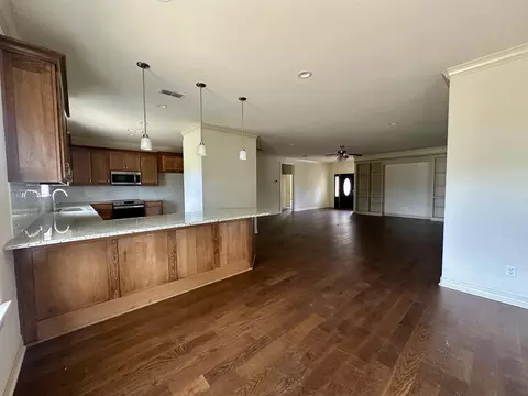 156 Terra Ln, Longview, TX 75605 photo 4