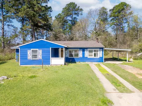 503 Bowie St, Lone Star, TX 75668