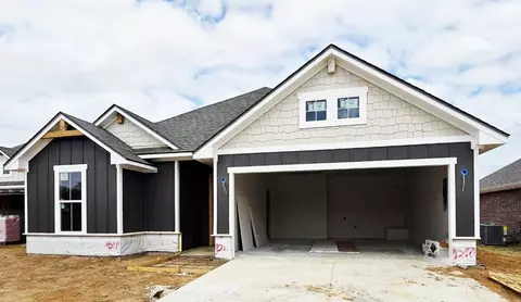 1517 Grace Acres Ln, Longview, TX 75605