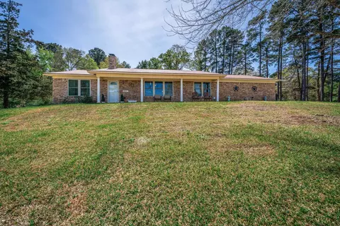 11055 Noonday Rd, Hallsville, TX 75650