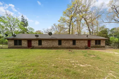1374 Bentley, New Diana, TX 75640
