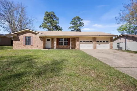 1211 Brookshire Dr, Tyler, TX 75701
