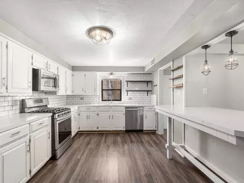Kitchen - 142 Golf Rd, Gilmer, TX 75644 photo 3 of 3