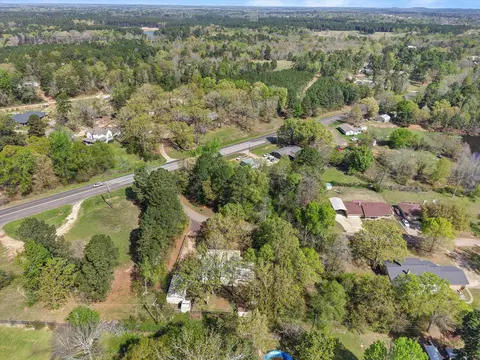 View/Area - 142 Golf Rd, Gilmer, TX 75644 photo 6 of 6