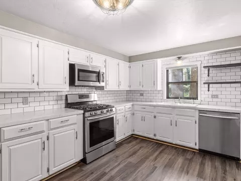 Kitchen - 142 Golf Rd, Gilmer, TX 75644 photo 1 of 3