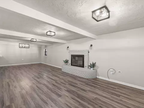 Living - 142 Golf Rd, Gilmer, TX 75644 photo 2 of 5