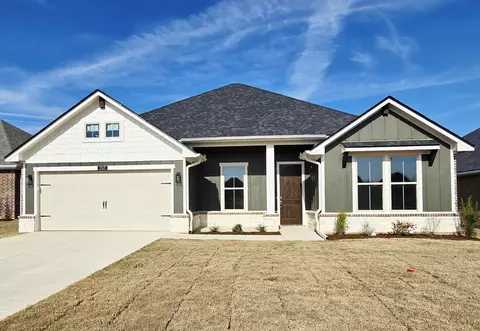 1513 Grace Acres Ln, Longview, TX 75605
