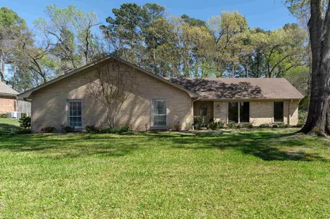 Exterior - 2002 E Warwick Cir, Longview, TX 75601 photo 7 of 8