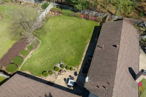 View/Area - 2002 E Warwick Cir, Longview, TX 75601 photo 1 of 6