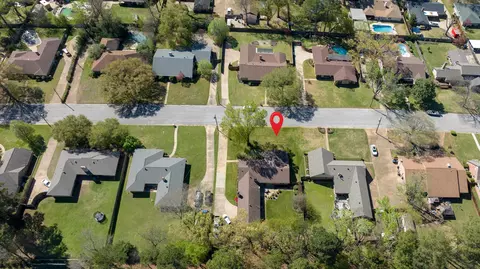View/Area - 2002 E Warwick Cir, Longview, TX 75601 photo 5 of 6