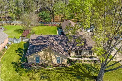 View/Area - 2002 E Warwick Cir, Longview, TX 75601 photo 2 of 6