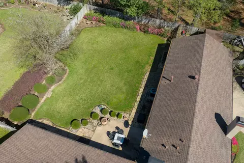 View/Area - 2002 E Warwick Cir, Longview, TX 75601 photo 1 of 6