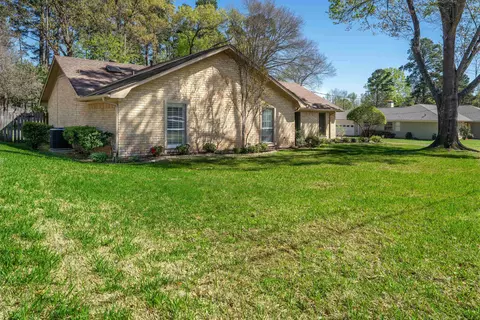 Exterior - 2002 E Warwick Cir, Longview, TX 75601 photo 8 of 8