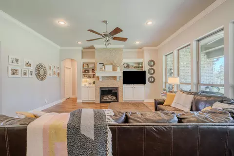 Living - 240 Pr 4618, Harleton, TX 75651 photo 2 of 3