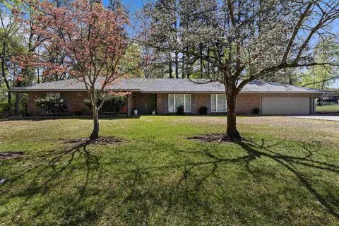 402 Hughes St, Marshall, TX 75672
