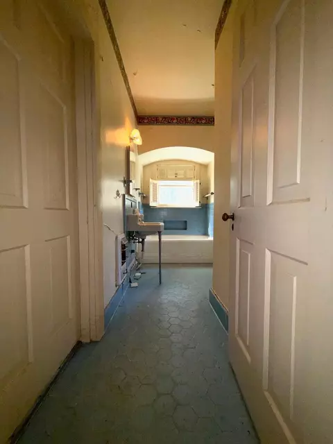 Entry Way - 27 Covington Dr, Longview, TX 75602 photo 8 of 8