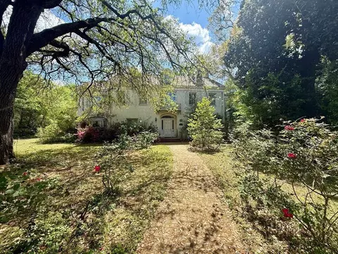 27 Covington Dr, Longview, TX 75602