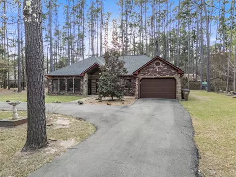 161 Pine Branch Gln, Holly Lake Ranch, TX 75765