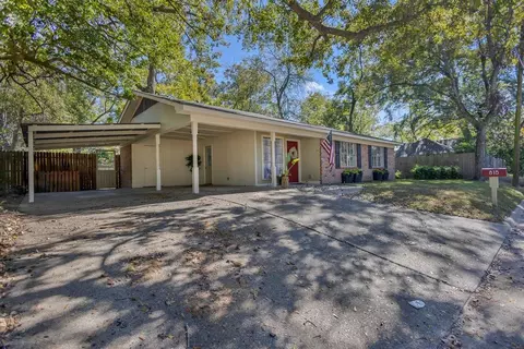 815 N Bledsoe, Gilmer, TX 75644