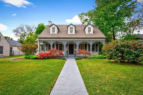 815 Charlotte Dr, Longview, TX 75601