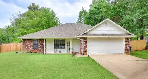 110 Peggy Ruth Dr, Longview, TX 75605
