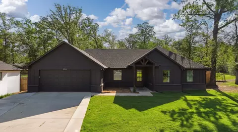 2206 N Fourth St, Longview, TX 75605