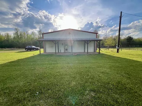 6462 S Fm 31, Carthage, TX 75633