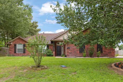 507 Willow St, Hallsville, TX 75650