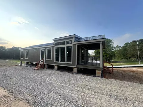405 Unit C E Front St, Arp, TX 75750