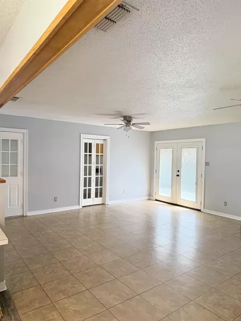 Living - 1310 Colgate Dr, Longview, TX 75601 photo 1 of 6